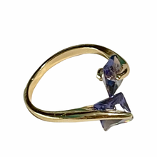 Load image into Gallery viewer, Purple Shape Diamond in Hands Ring
